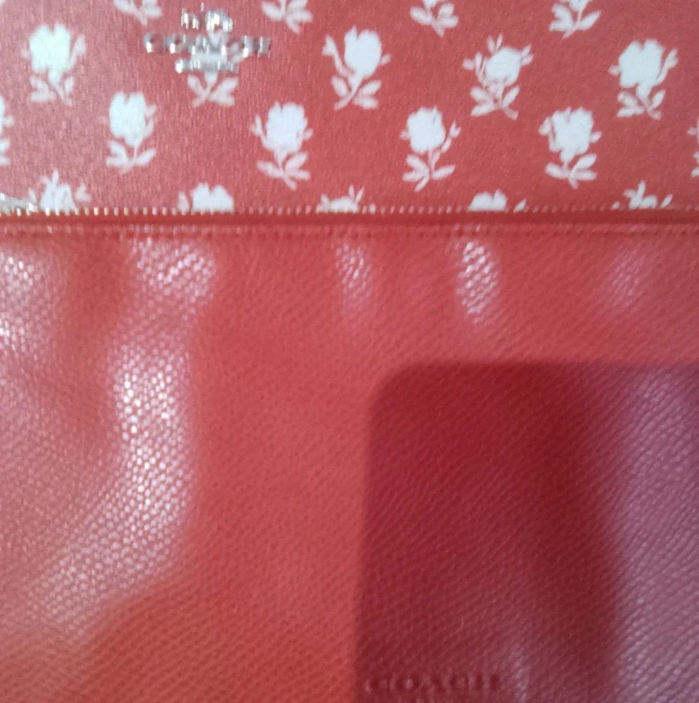 Coach Red and White Floral Bag with Wallet - Picture 3 of 3